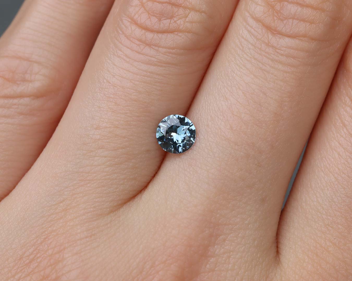 Piedra Zafiro Azul Platino 0.70cts S-1914