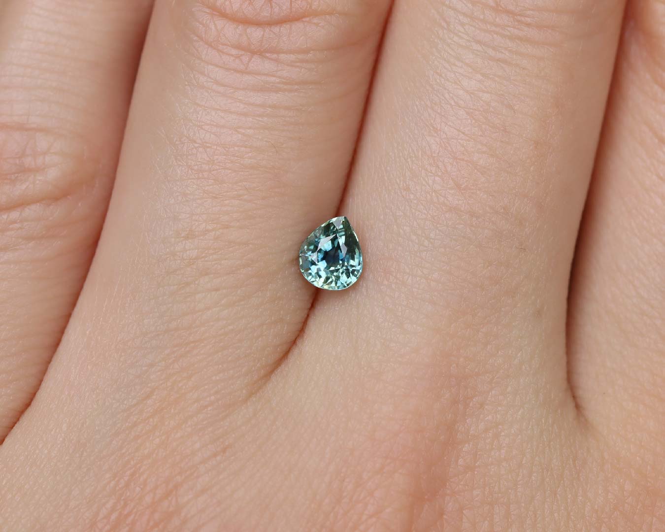 Piedra Zafiro Verde 0.60cts S-1975