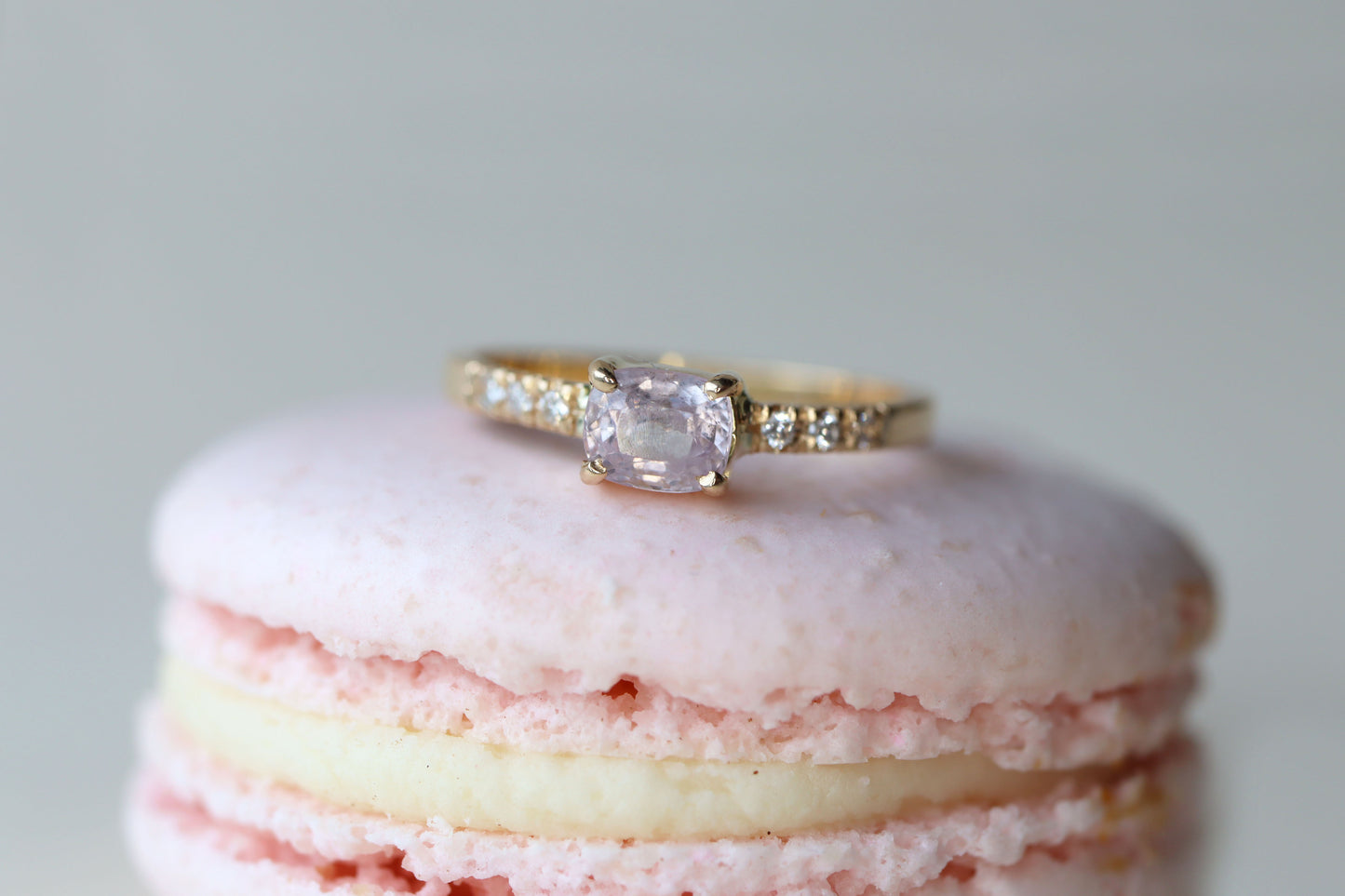 Anillo Agnes Espinela Rosa y Diamantes