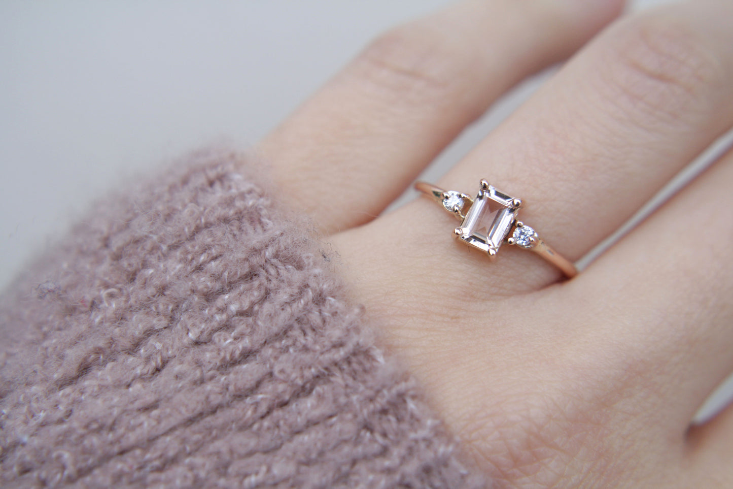 Anillo Amelia Morganita y Diamantes