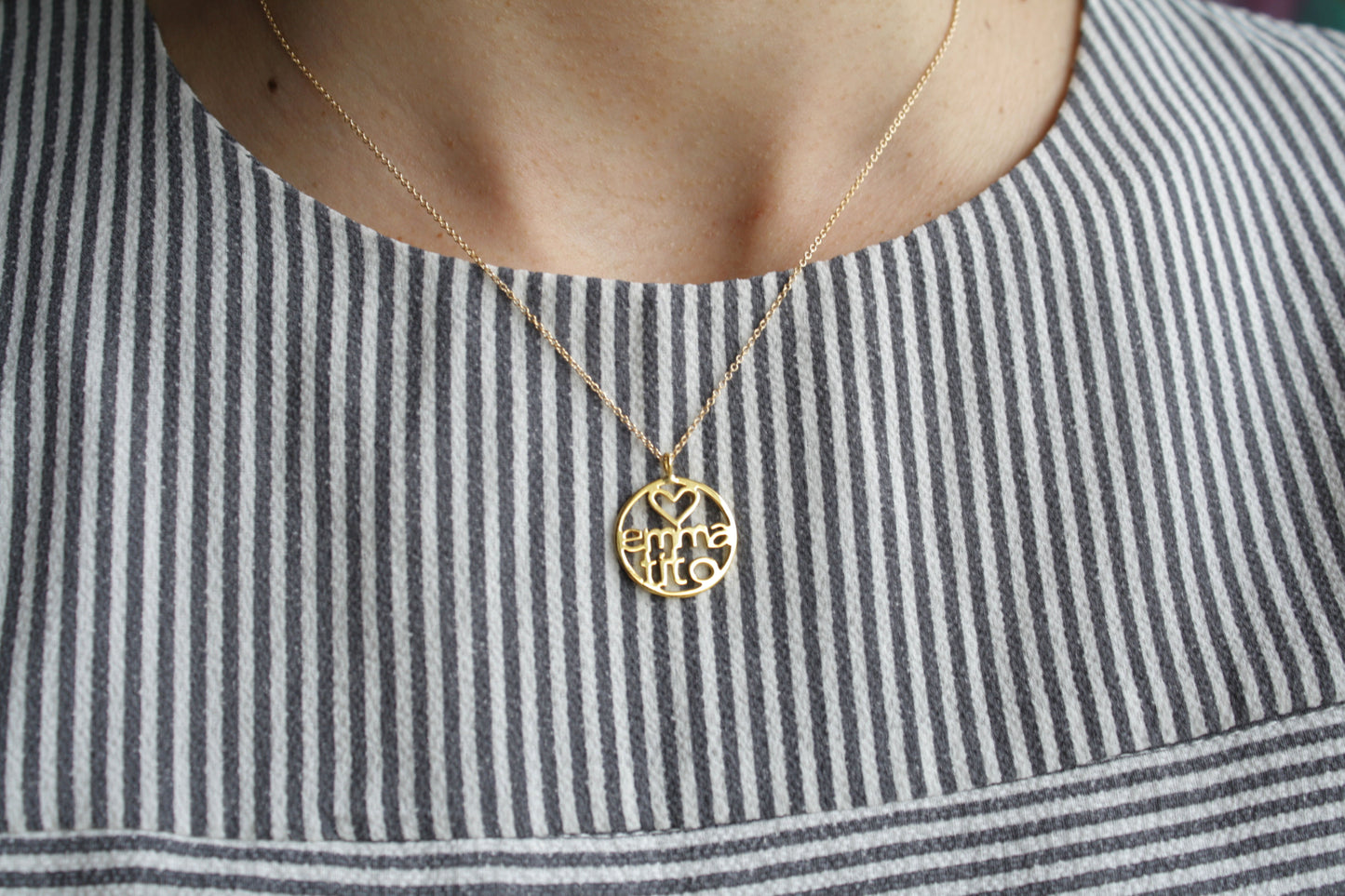Collar Círculo con Nombres Personalizados