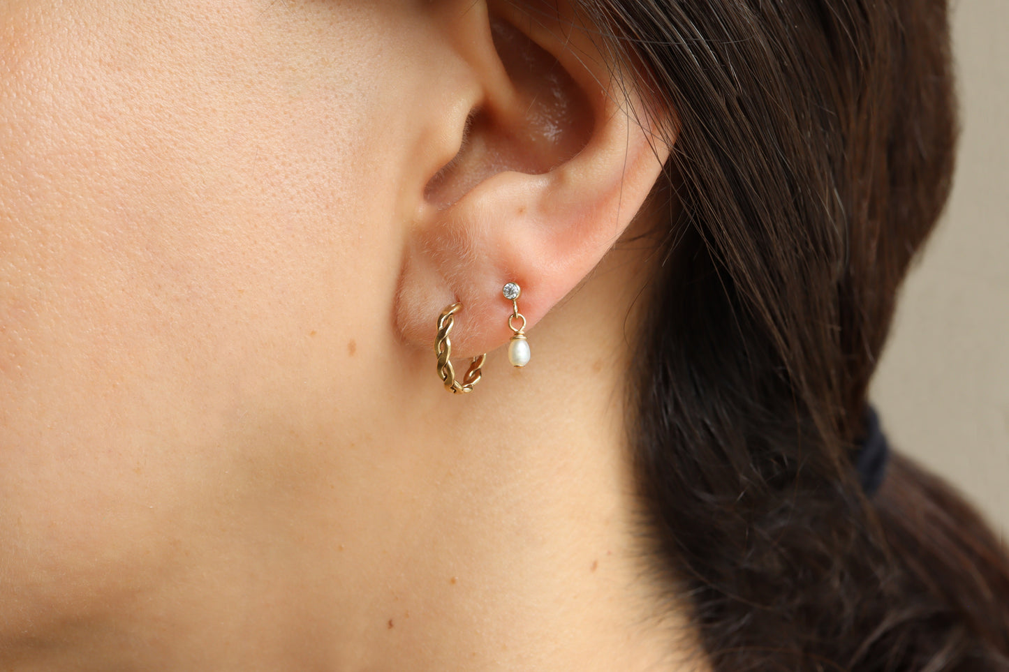 Aretes Sonia Circonia y Perlas