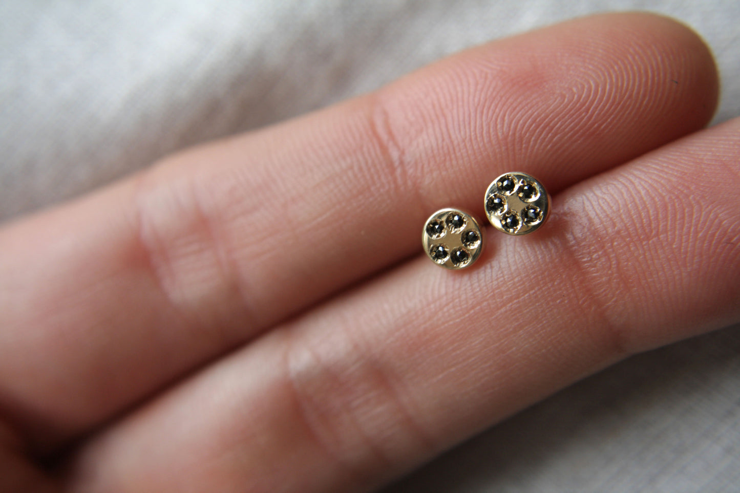 Studs Camila Diamante Negro fine