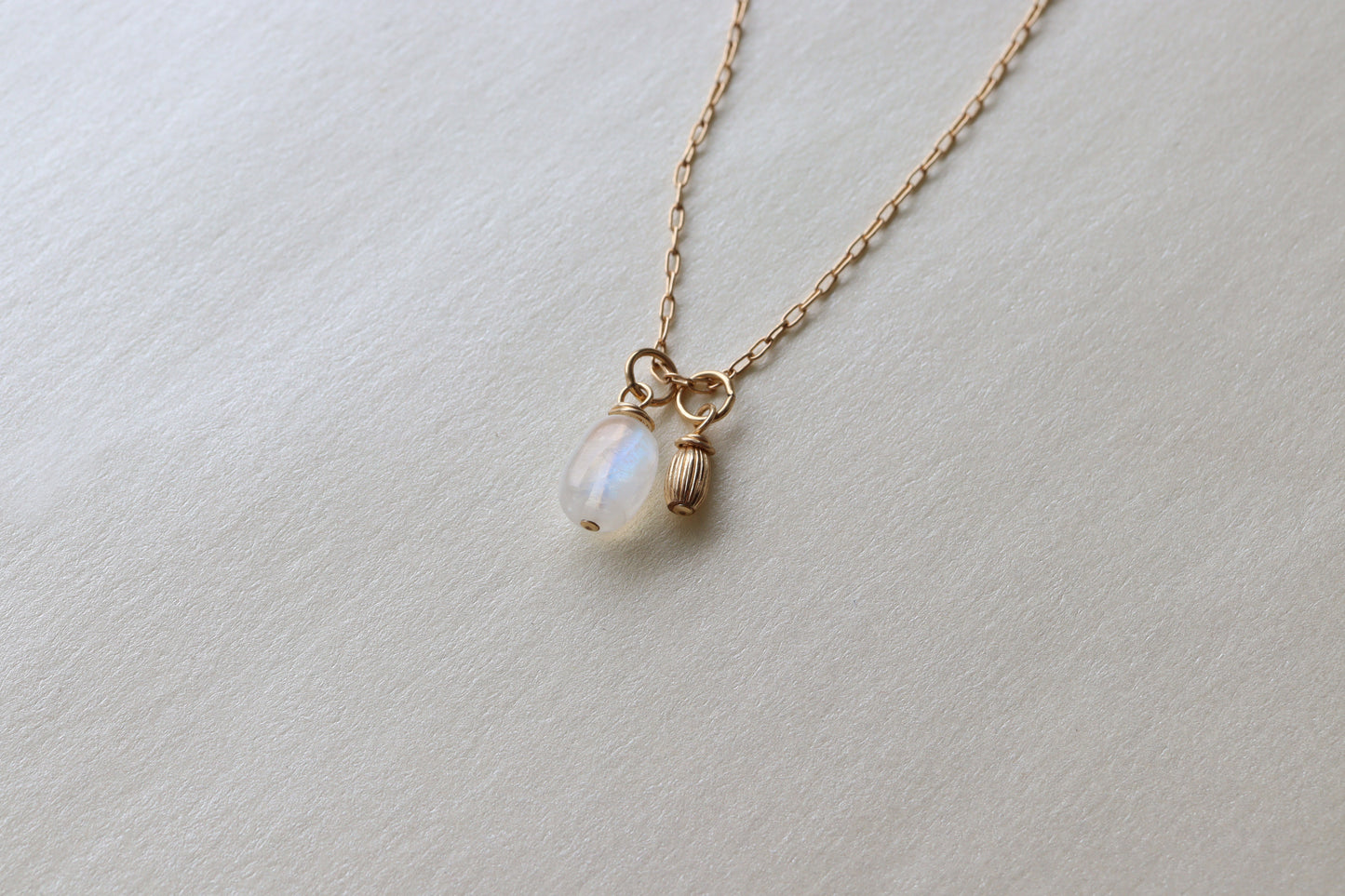 Collar Moonstone Charms