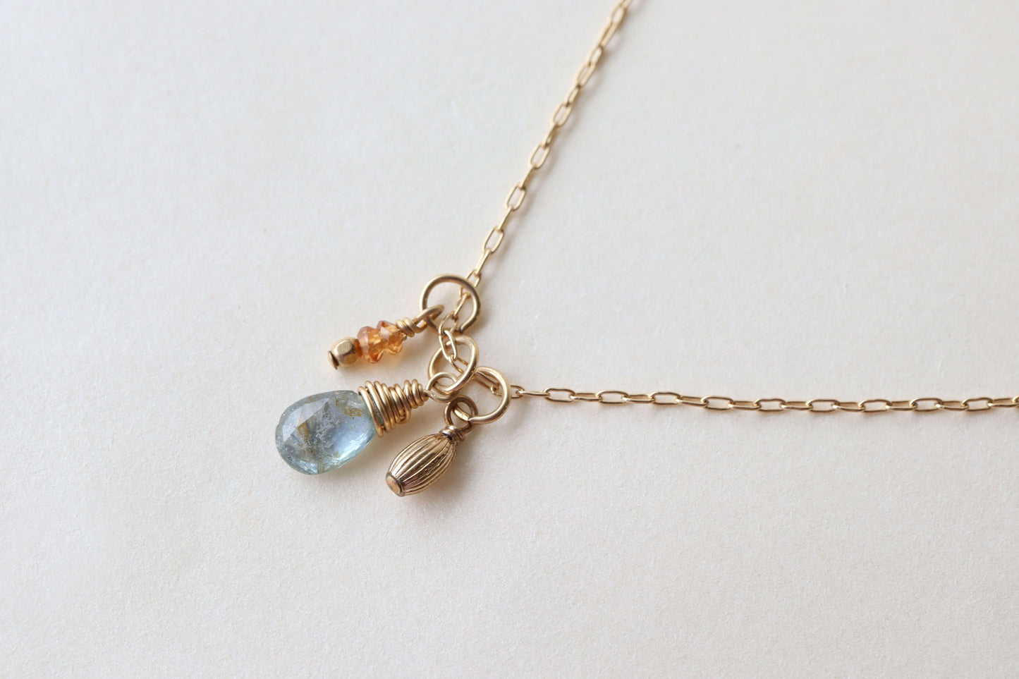 Collar Charms Zafiros Azul y Naranja