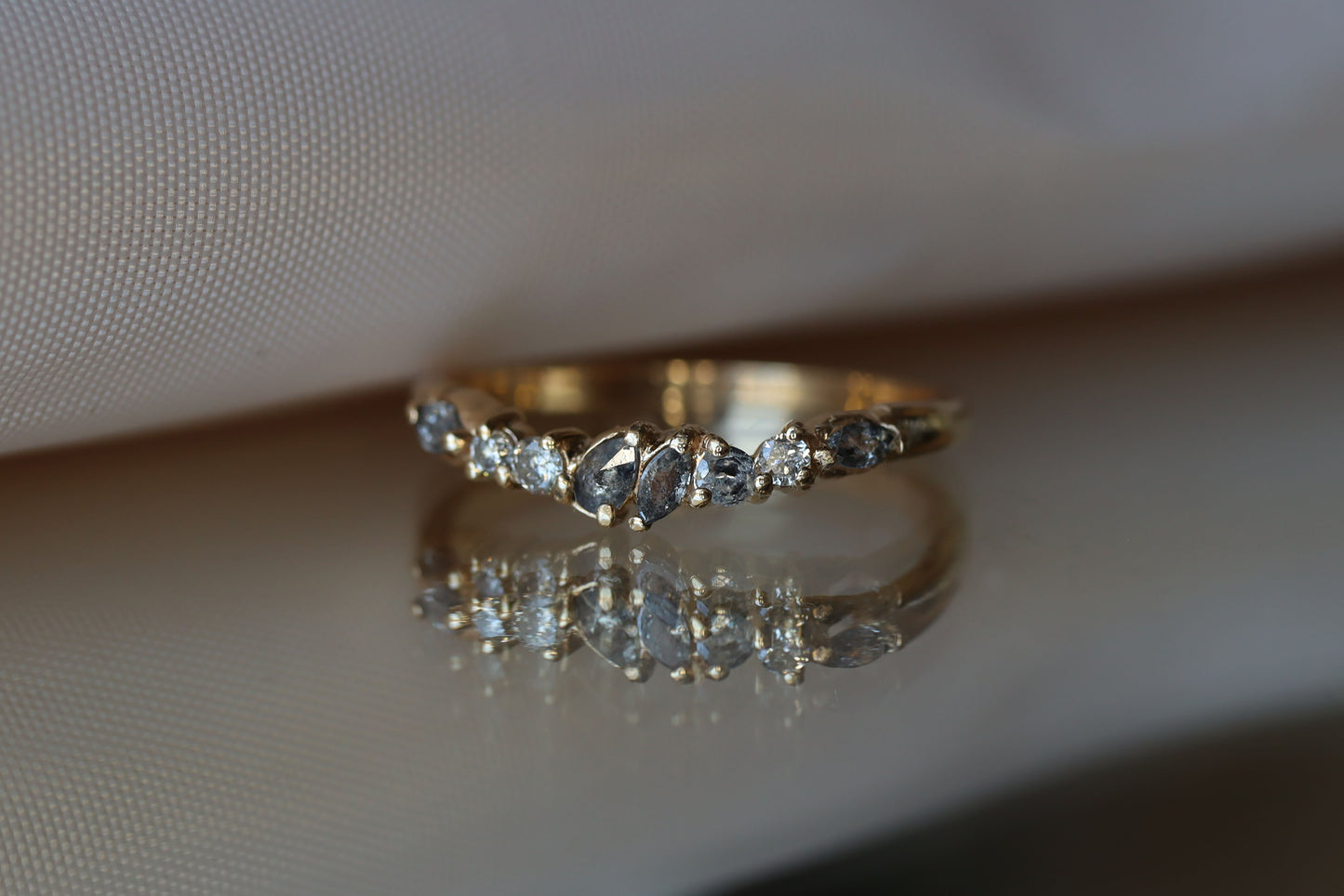 Anillo Marcela Diamantes Sal Pimienta