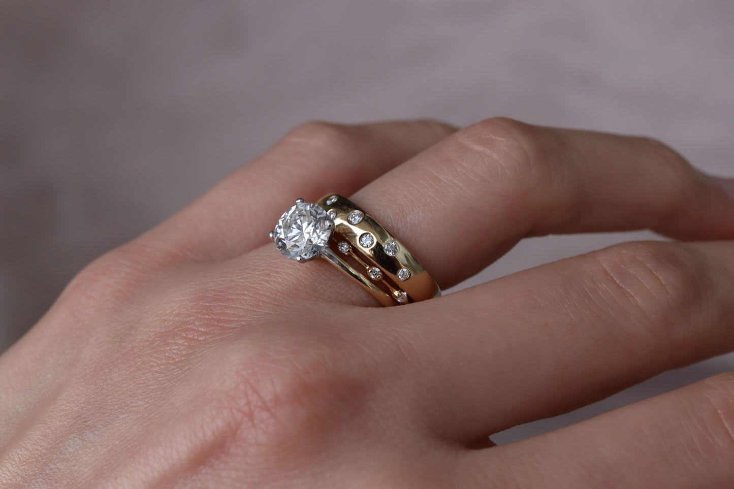 Argolla Confetti Diamantes Bridal