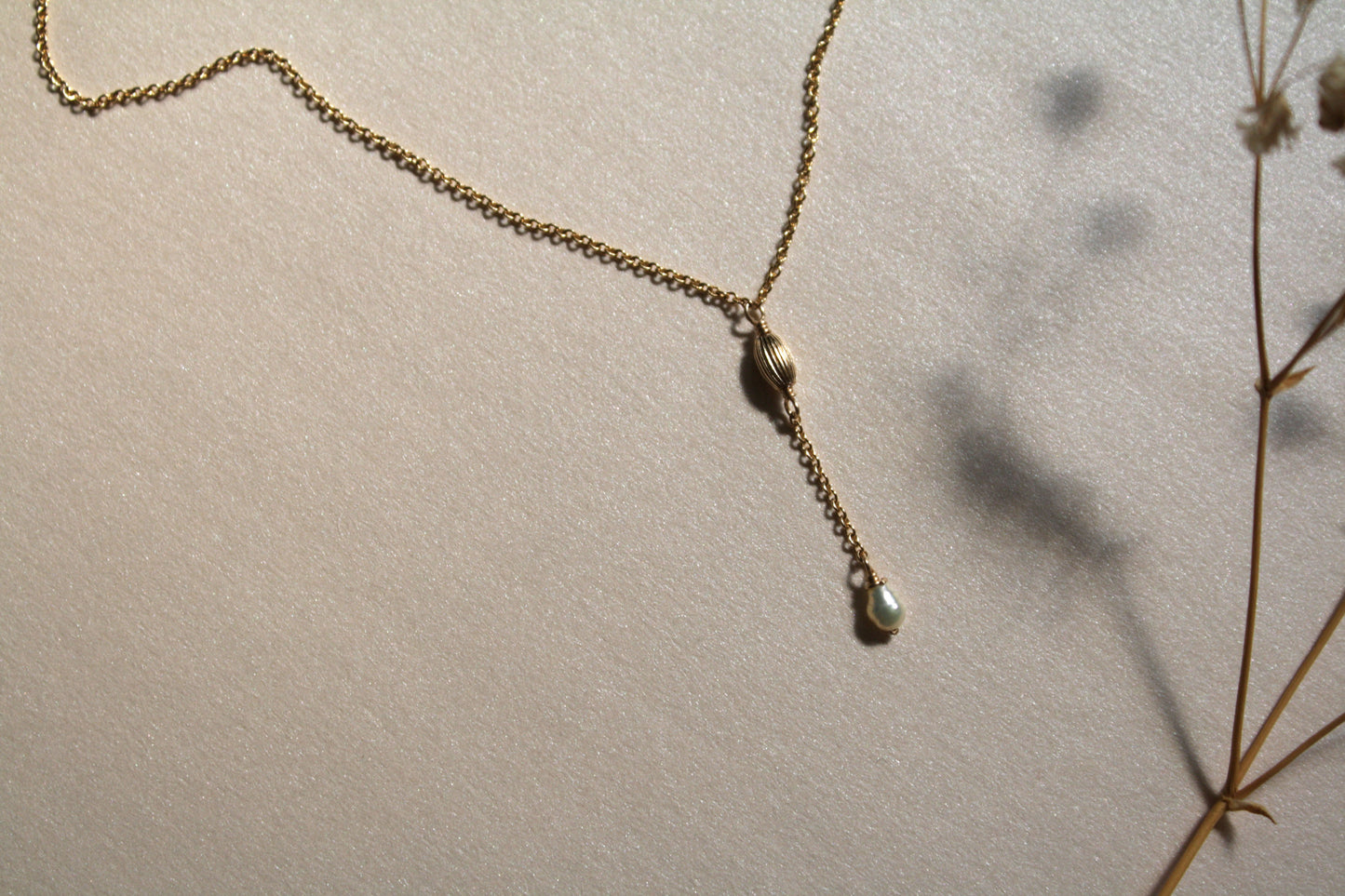 Collar Goldseed Perla "Y"