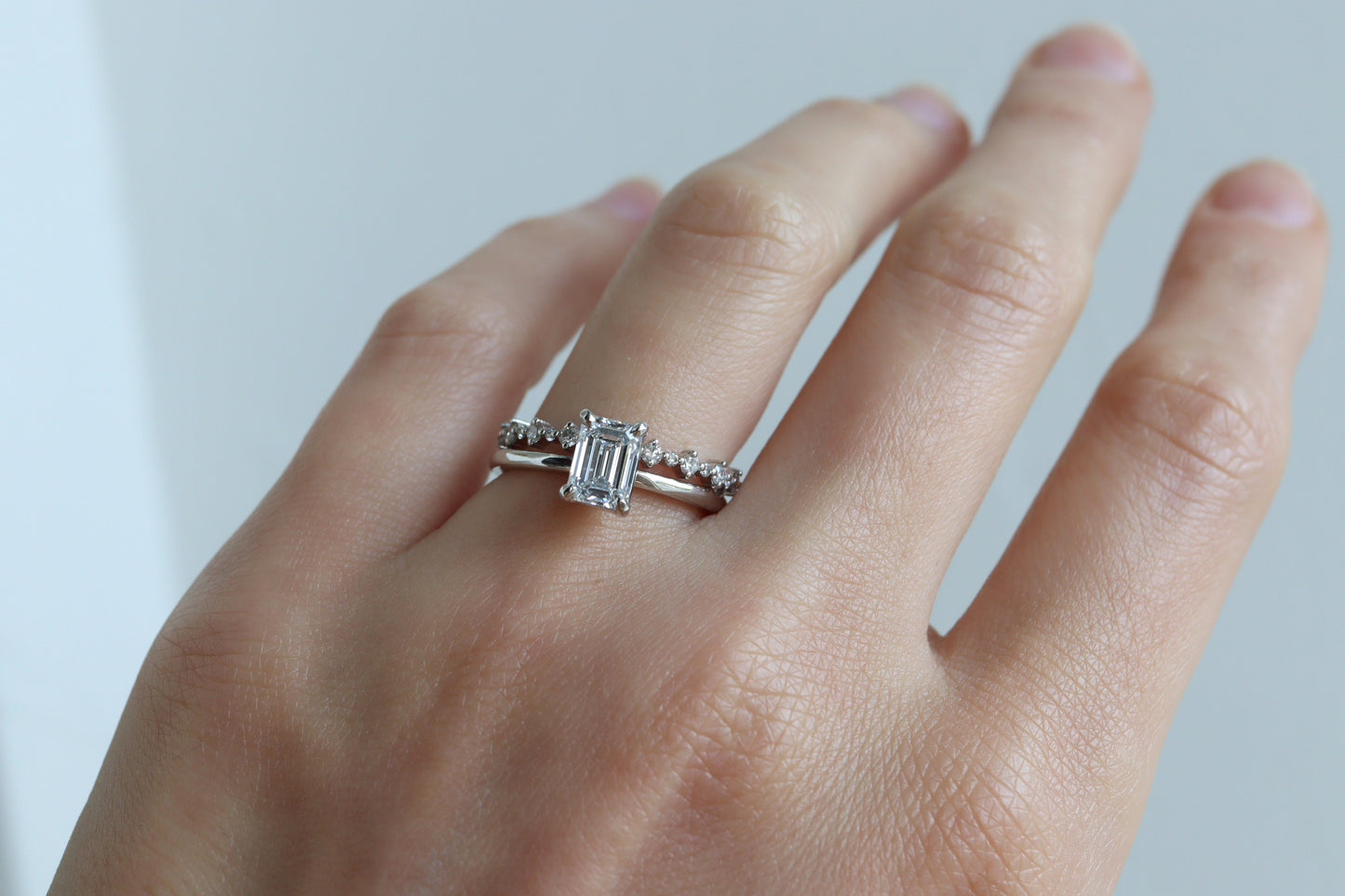 Anillo Danya Diamante Emerald 1.02cts Bridal