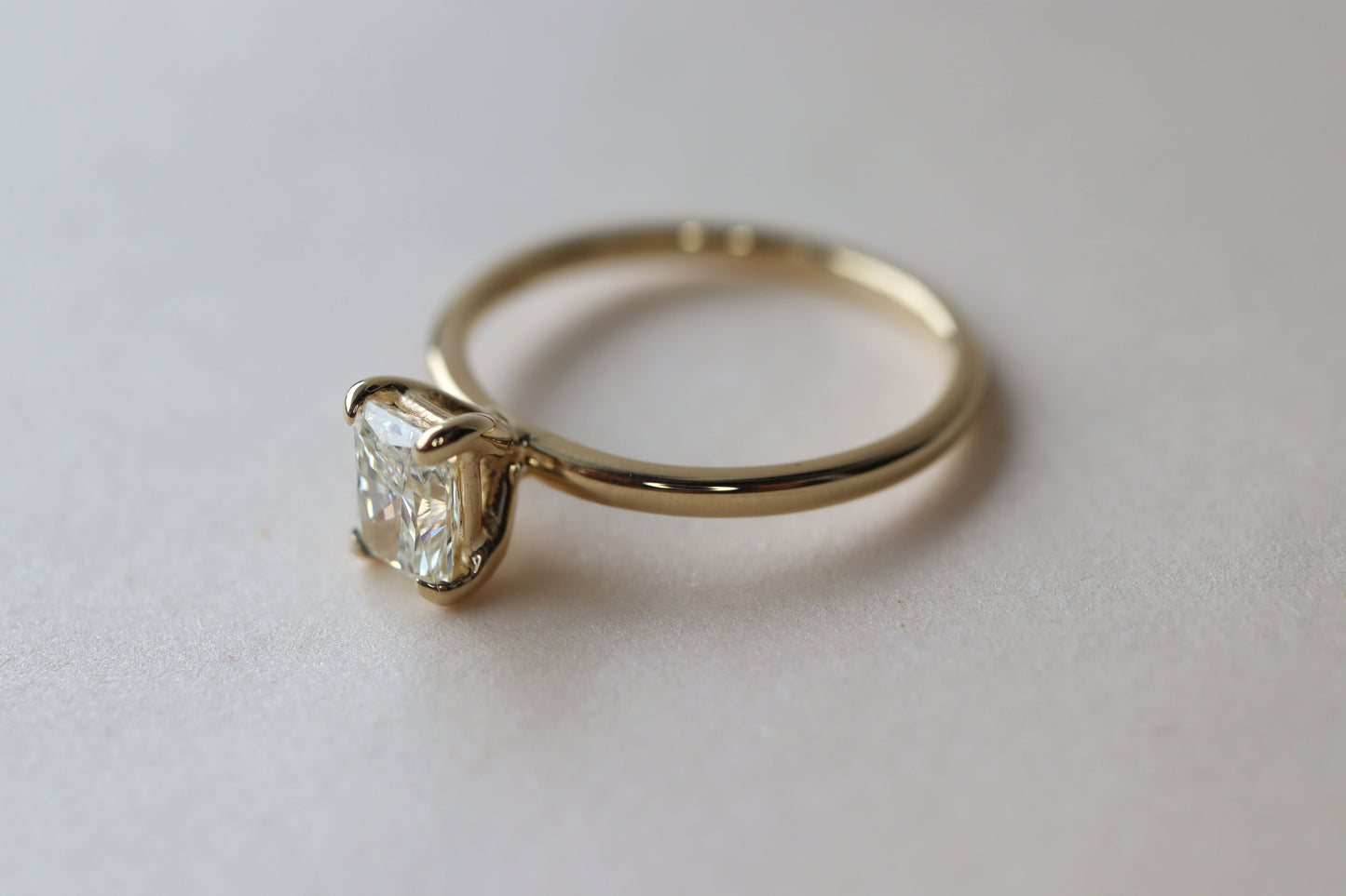 Modelo Danya Diamante Bridal