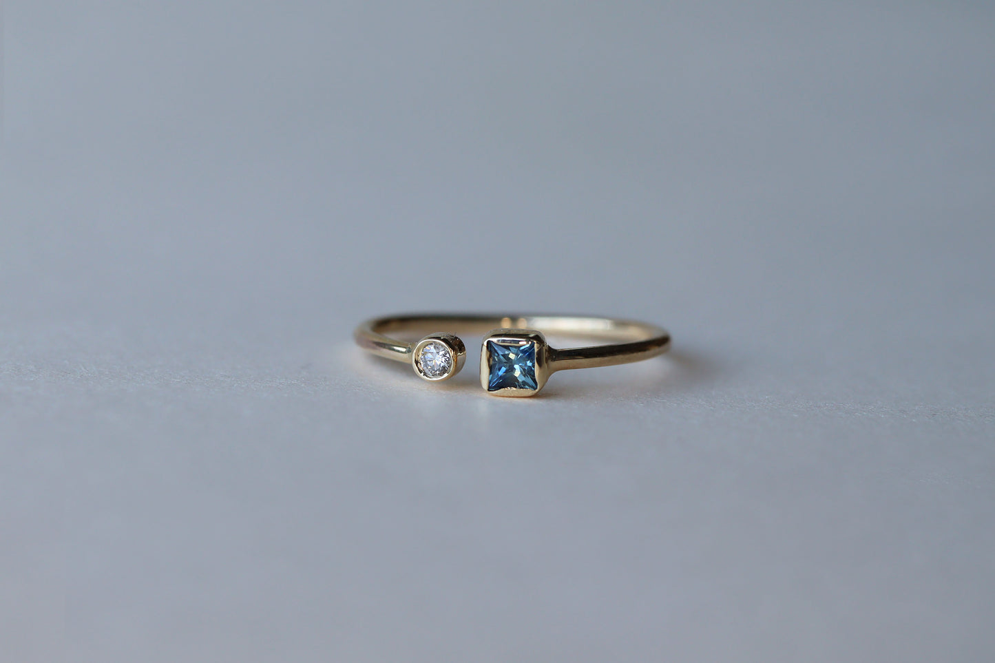 Anillo Elba Zafiro Princess y Diamante