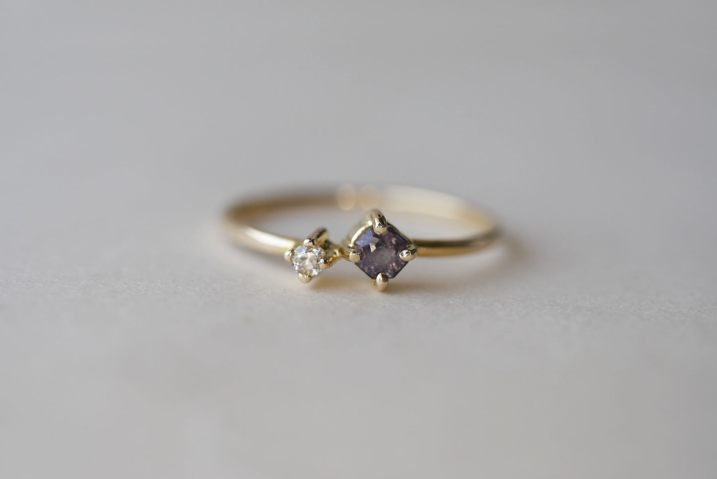 Anillo Eliana Espinela y Diamante