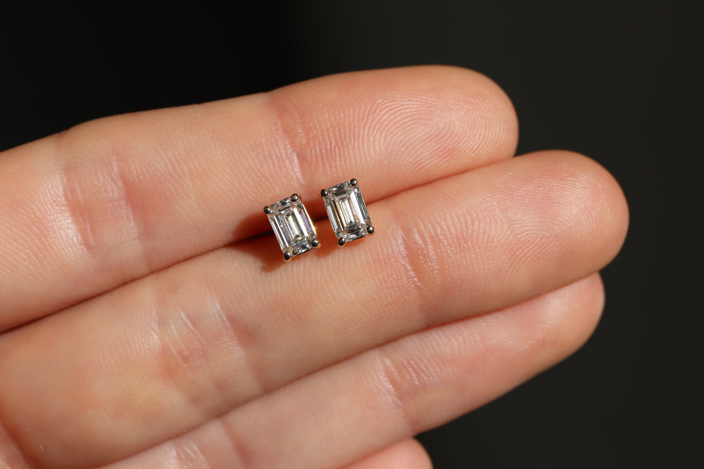 Aretes Luxe Diamante Esmeralda 1.18ctw