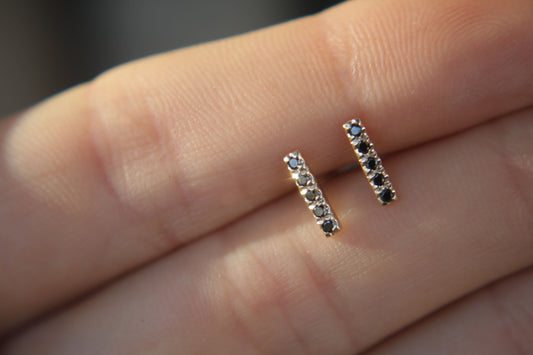 Studs Frida Diamante Negro Fine