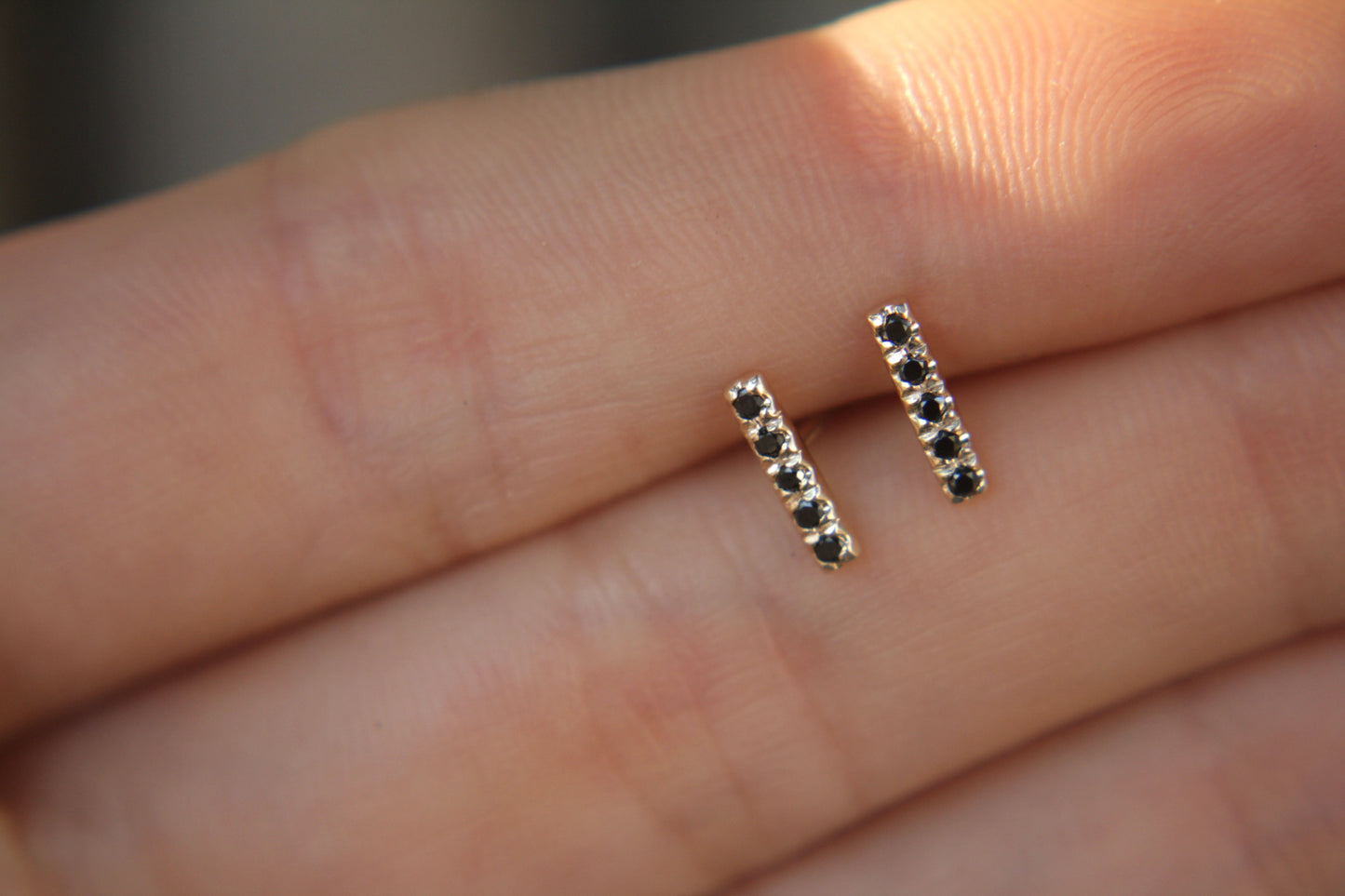 Studs Frida Diamante Negro Fine