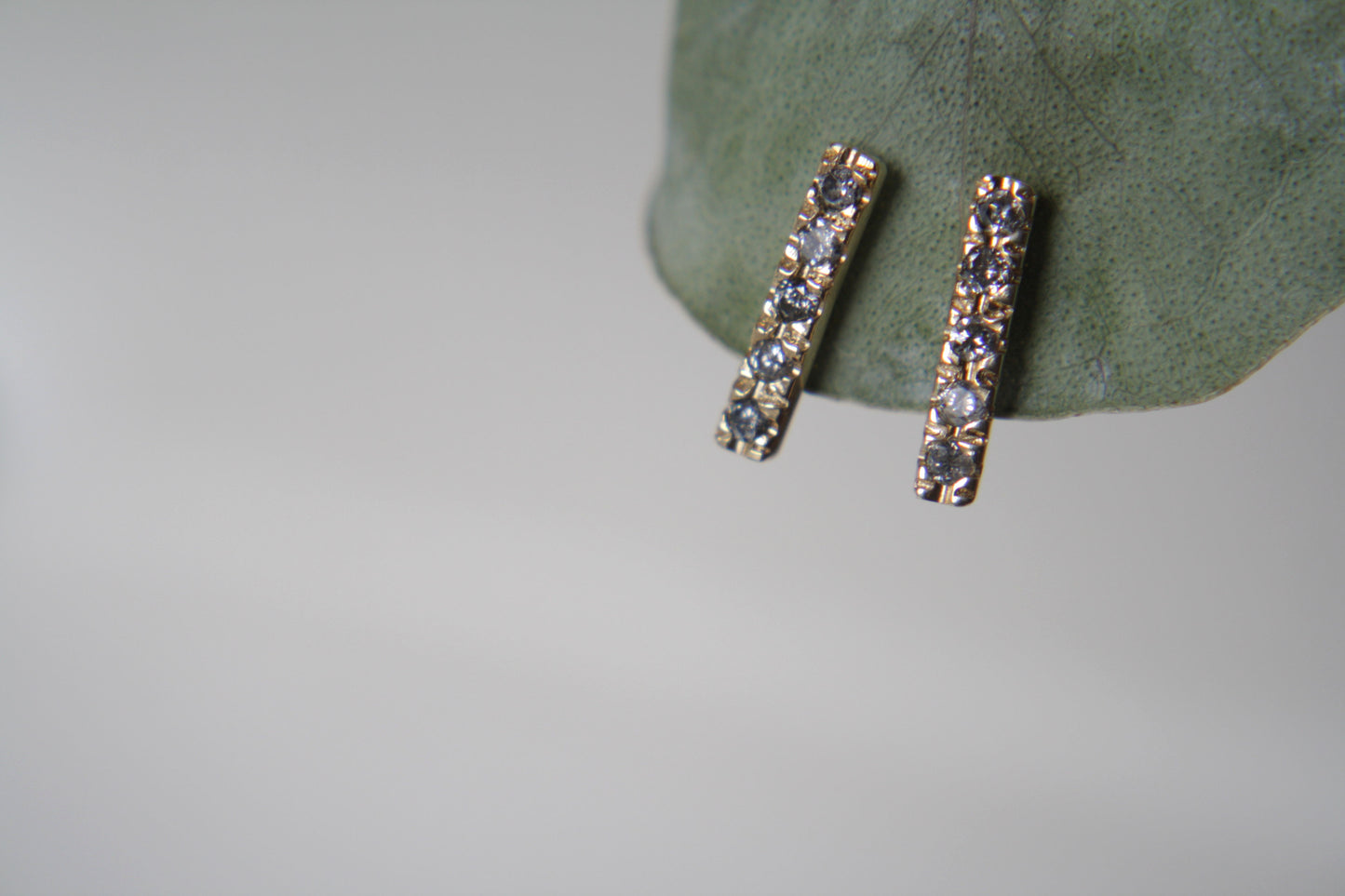 Aretes Frida Diamante Sal Pimienta fine