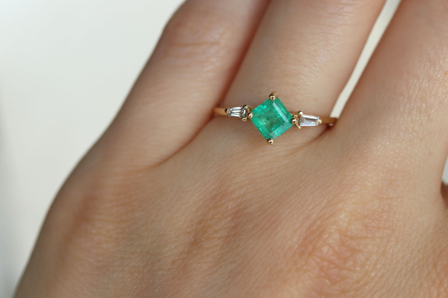 Anillo Gaia Esmeralda