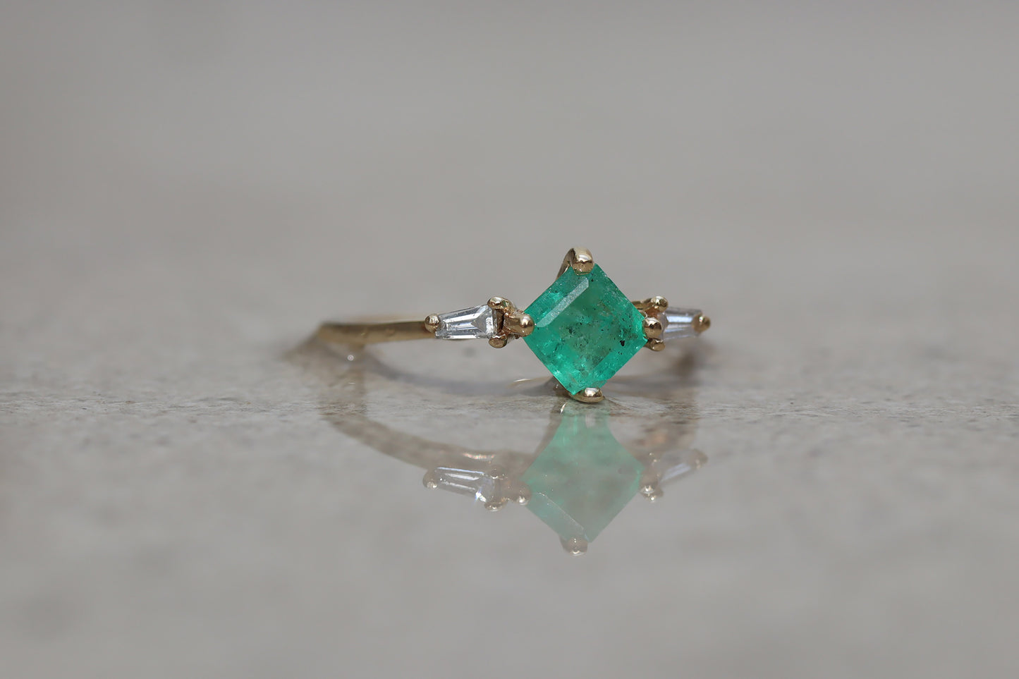 Anillo Gaia Esmeralda