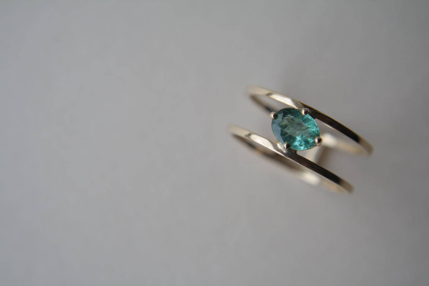 Anillo Irena Esmeralda
