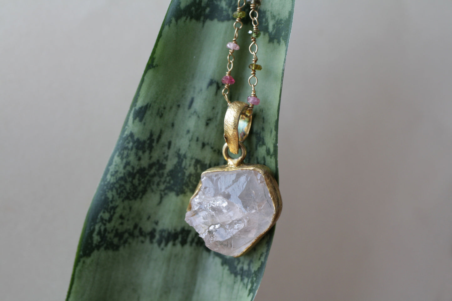 Collar India Cuarzo Rosa y Turmalina