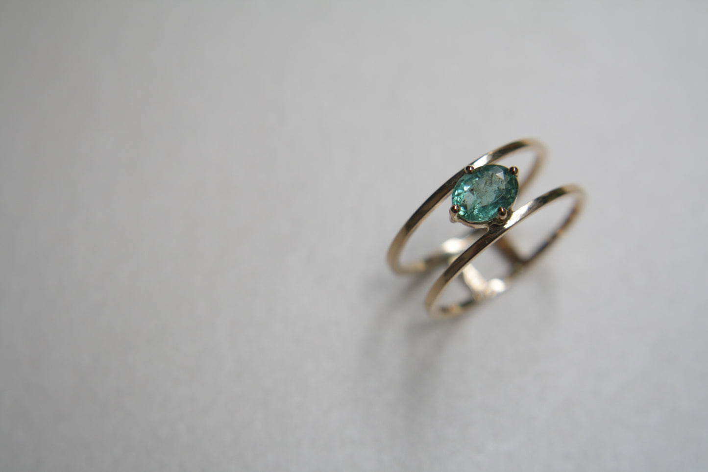 Anillo Irena Esmeralda
