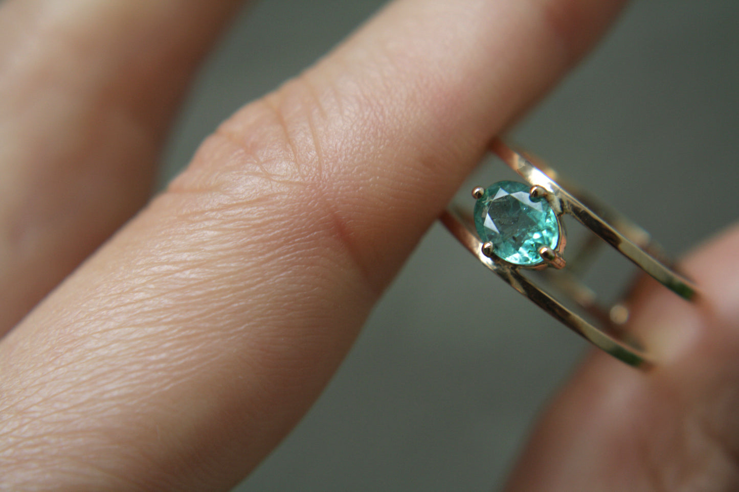 Anillo Irena Esmeralda