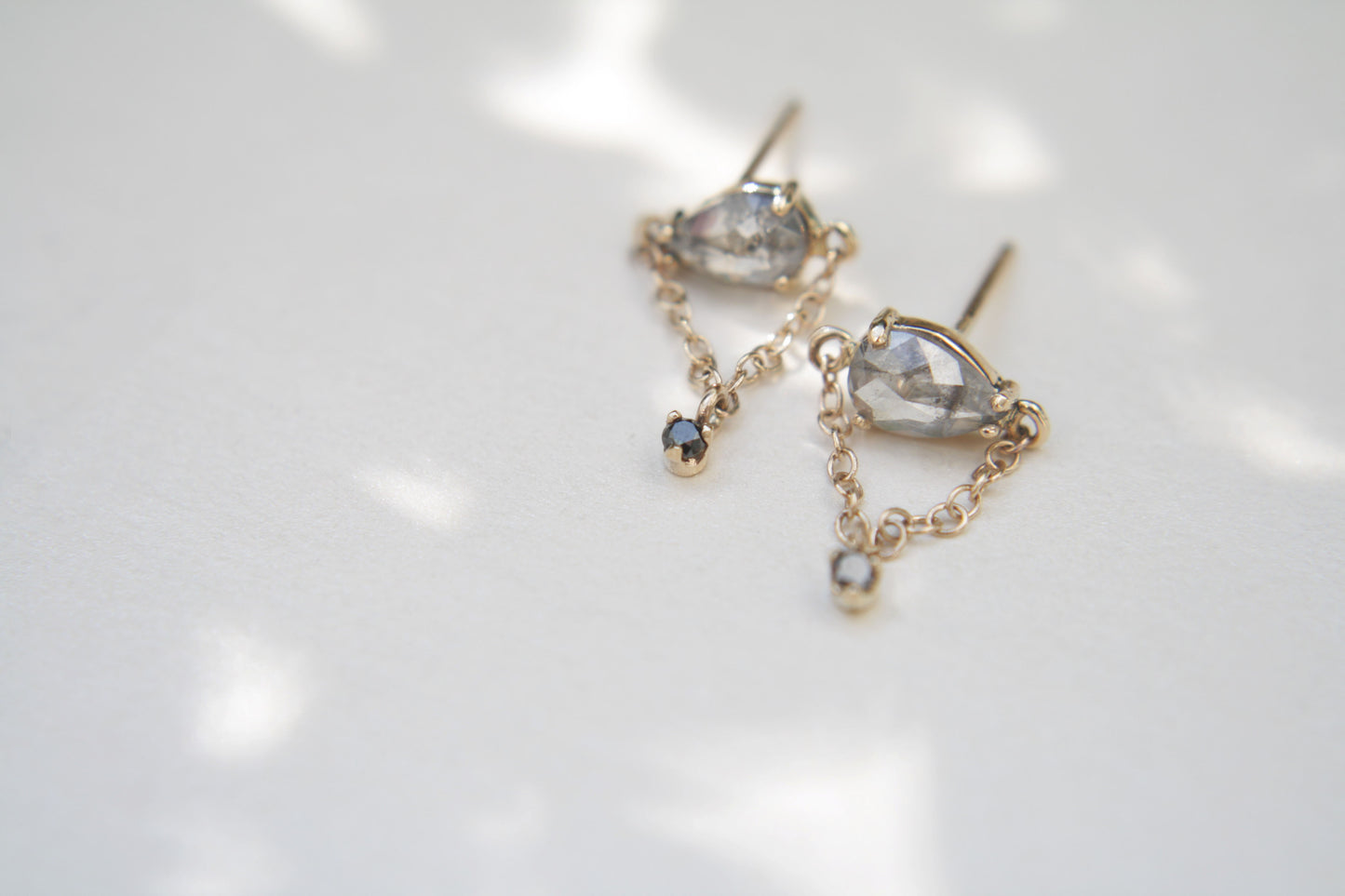 Aretes Lucerna Diamantes Sal Pimienta Fine