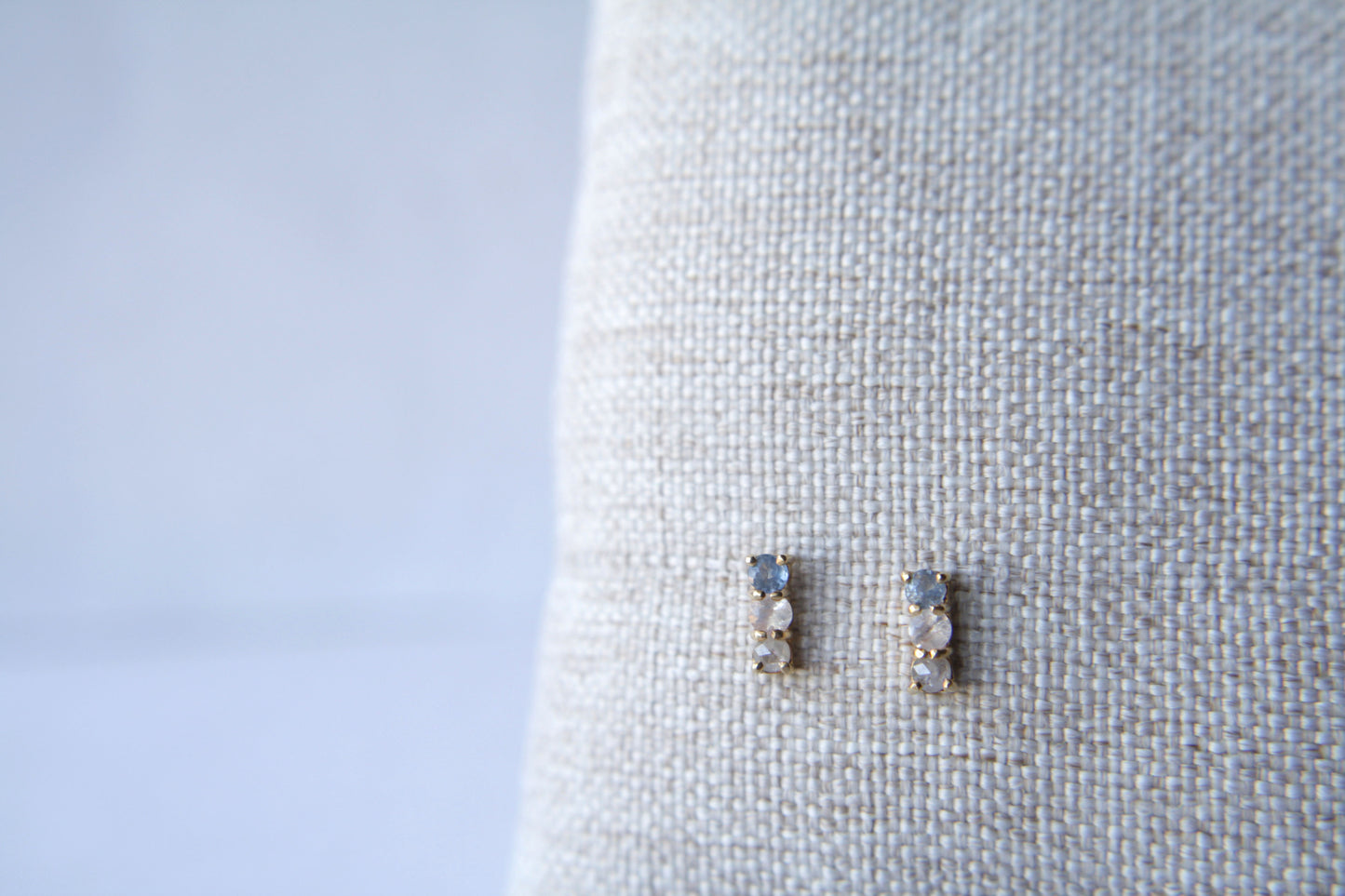 Aretes Luxe Zafiro, Diamante y Moonstone fine