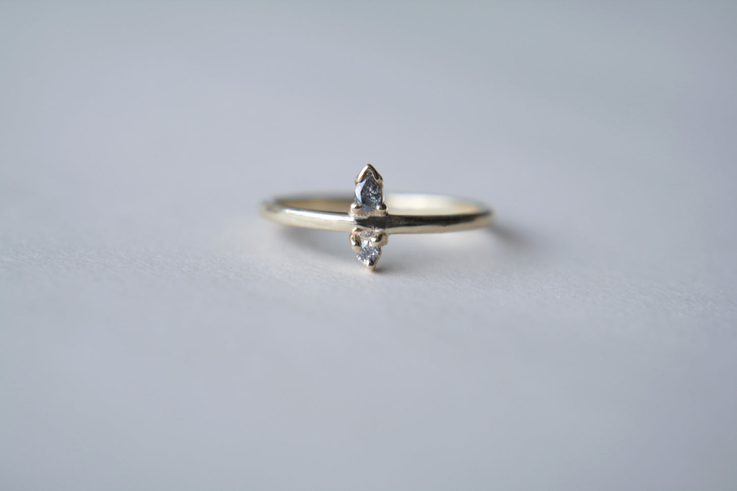 Anillo Margot Diamantes Sal Pimienta