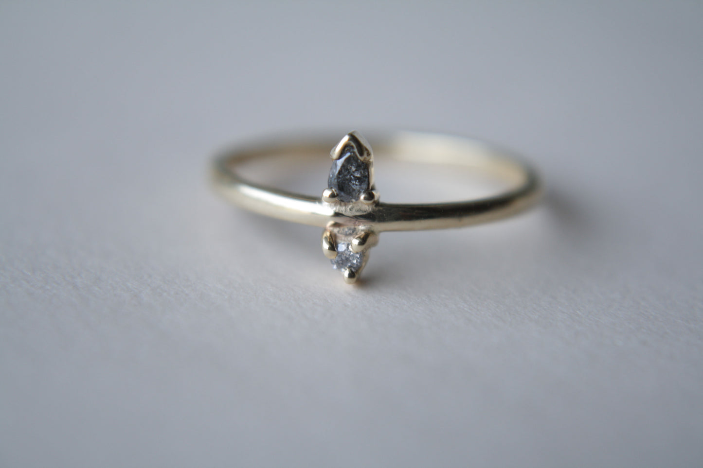 Anillo Margot Diamantes Sal Pimienta