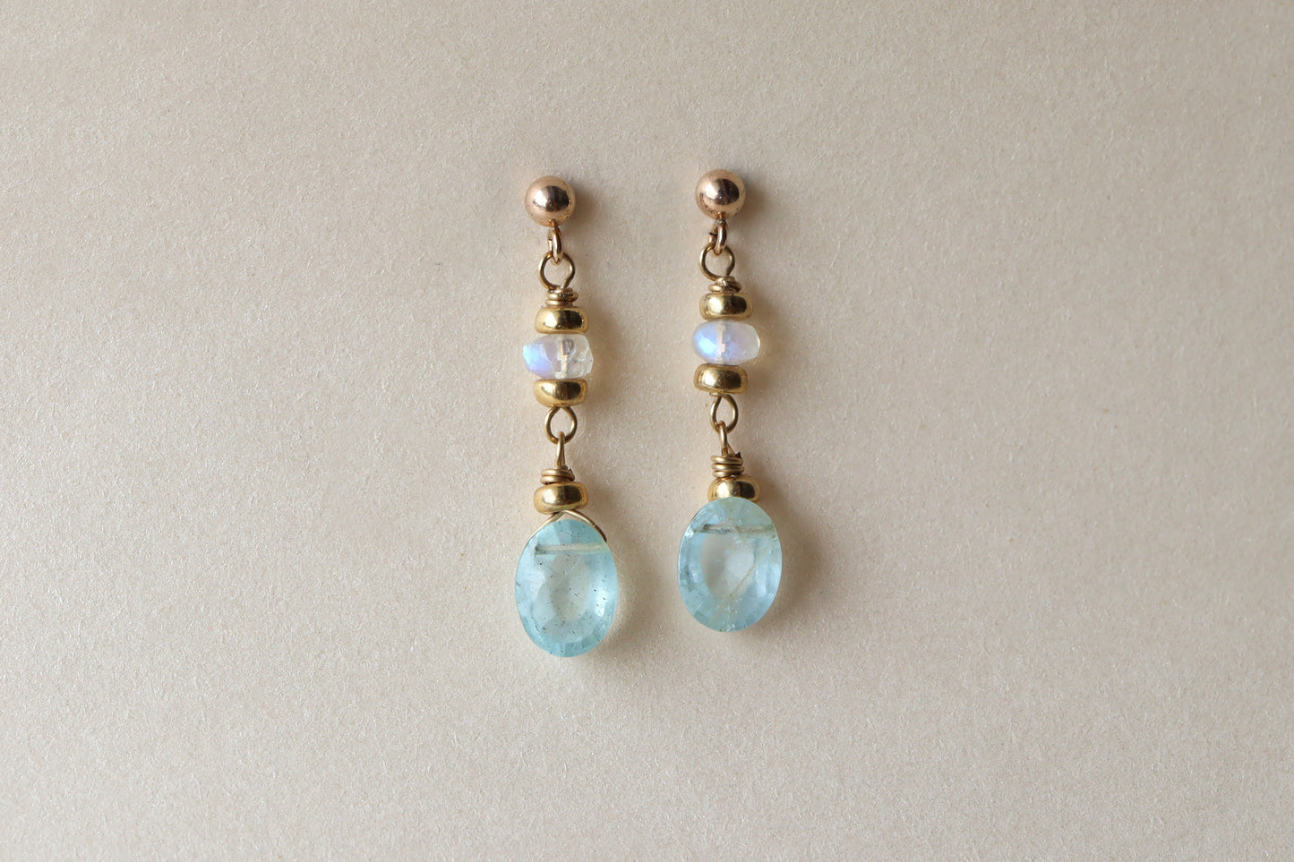 Aretes Mariana OOAK Aguamarina y Moonstone