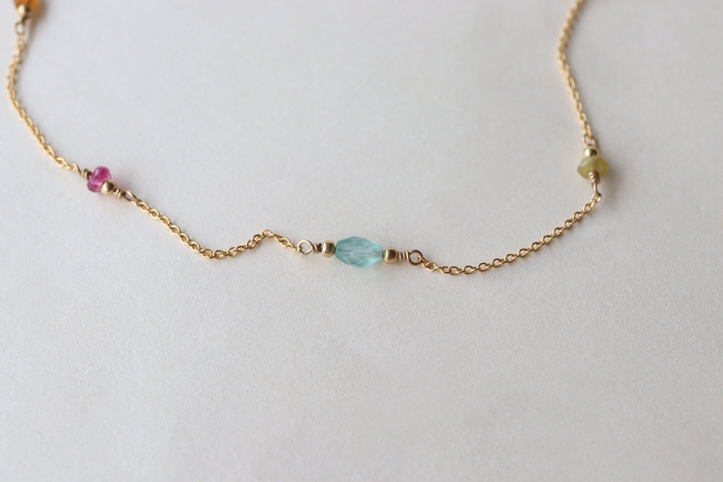 Collar Sofia Pop of Color