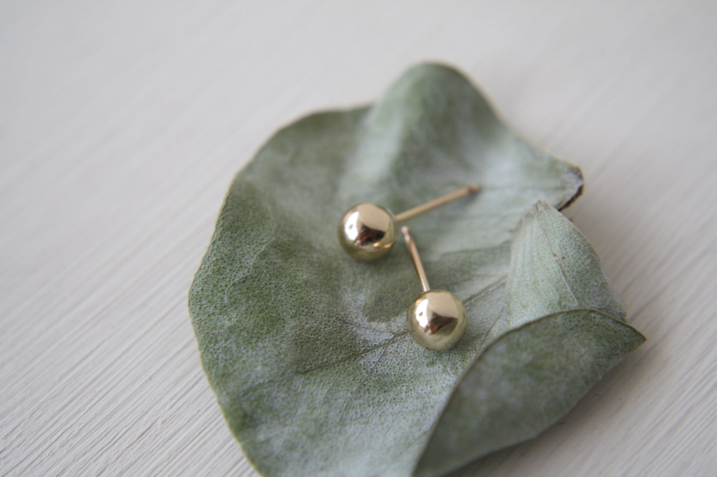 Studs Bolita Simple Gold