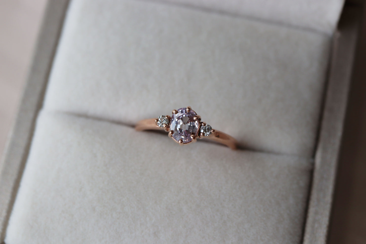 Anillo Suri Zafiro Rosa Pastel