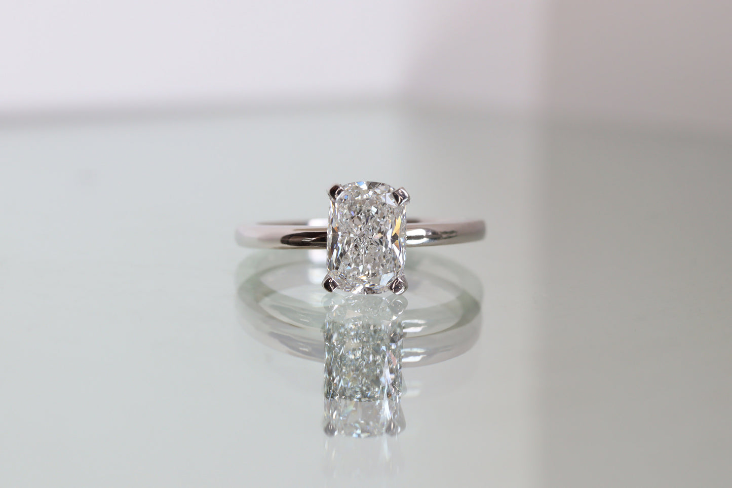 Anillo Vale Diamante Long Cushion 1.48cts Bridal