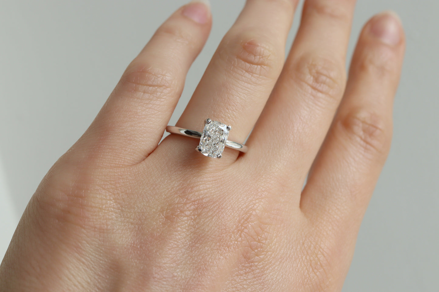 Anillo Vale Diamante Long Cushion 1.48cts Bridal