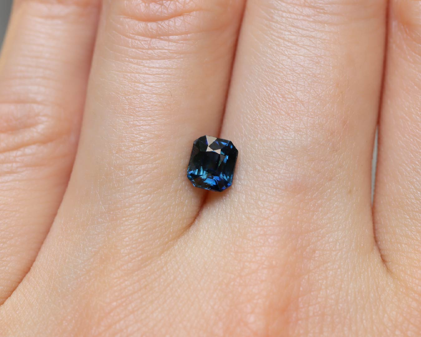 Piedra Zafiro Verde Azul 1.14cts S-1559