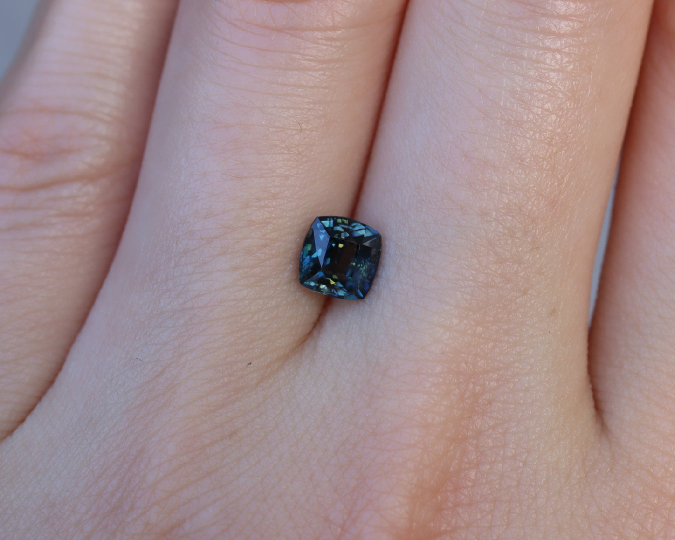 Piedra Zafiro Verde Azul 1.14cts S-1530