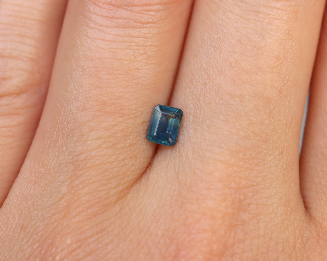 Piedra Zafiro Verde Azul 0.50cts S-1552