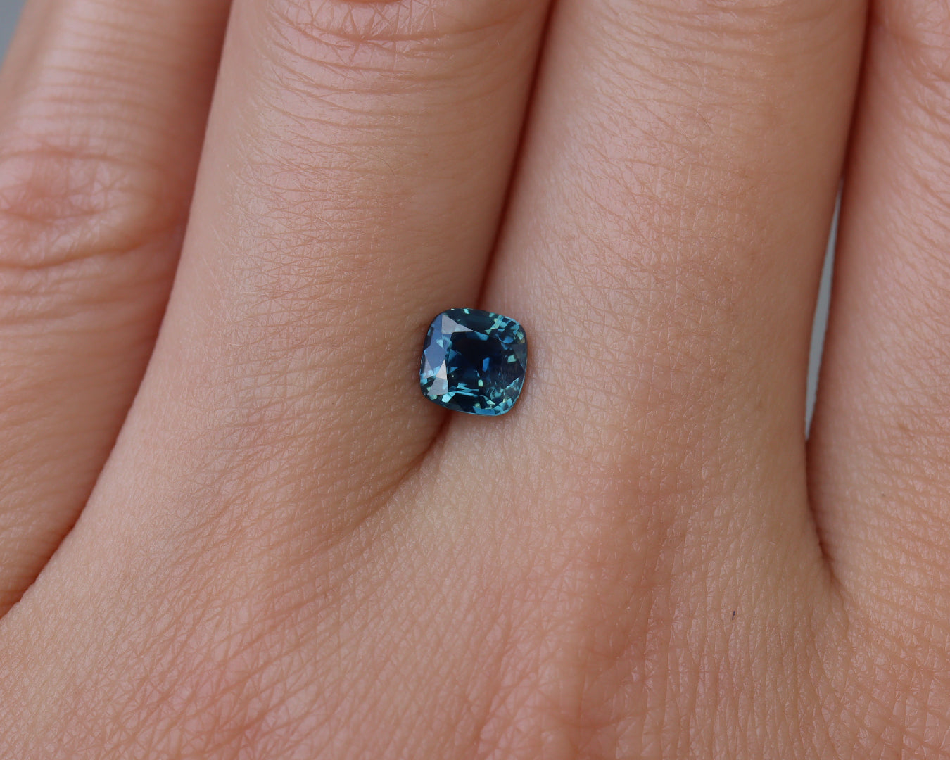 Piedra Zafiro Verde Azul 0.98cts S-1719