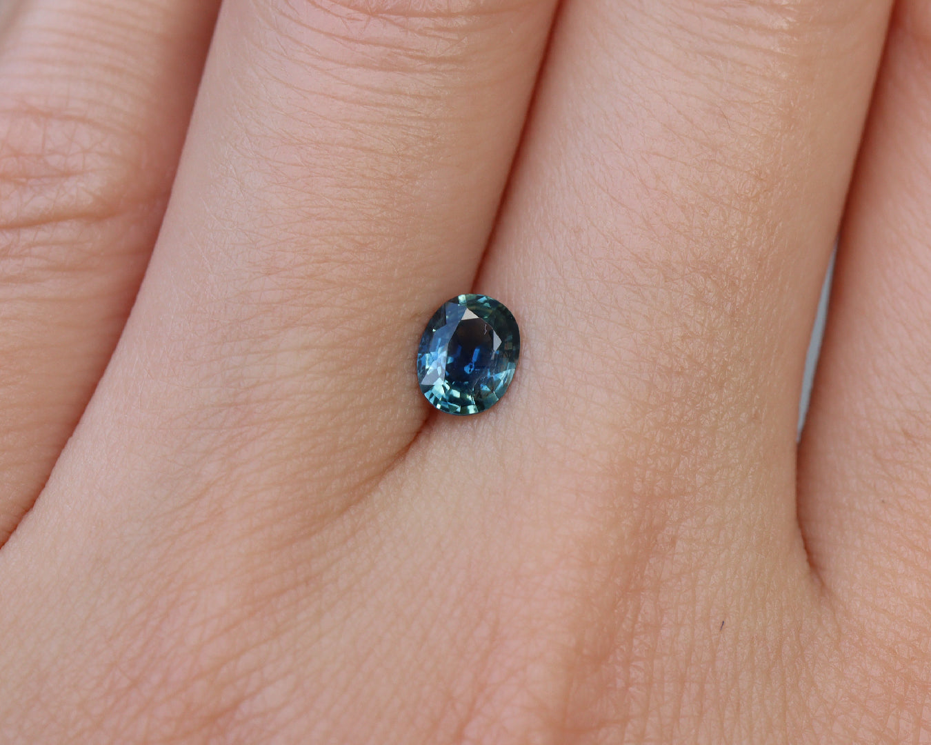 Piedra Zafiro Verde Azul 0.69cts S-1663