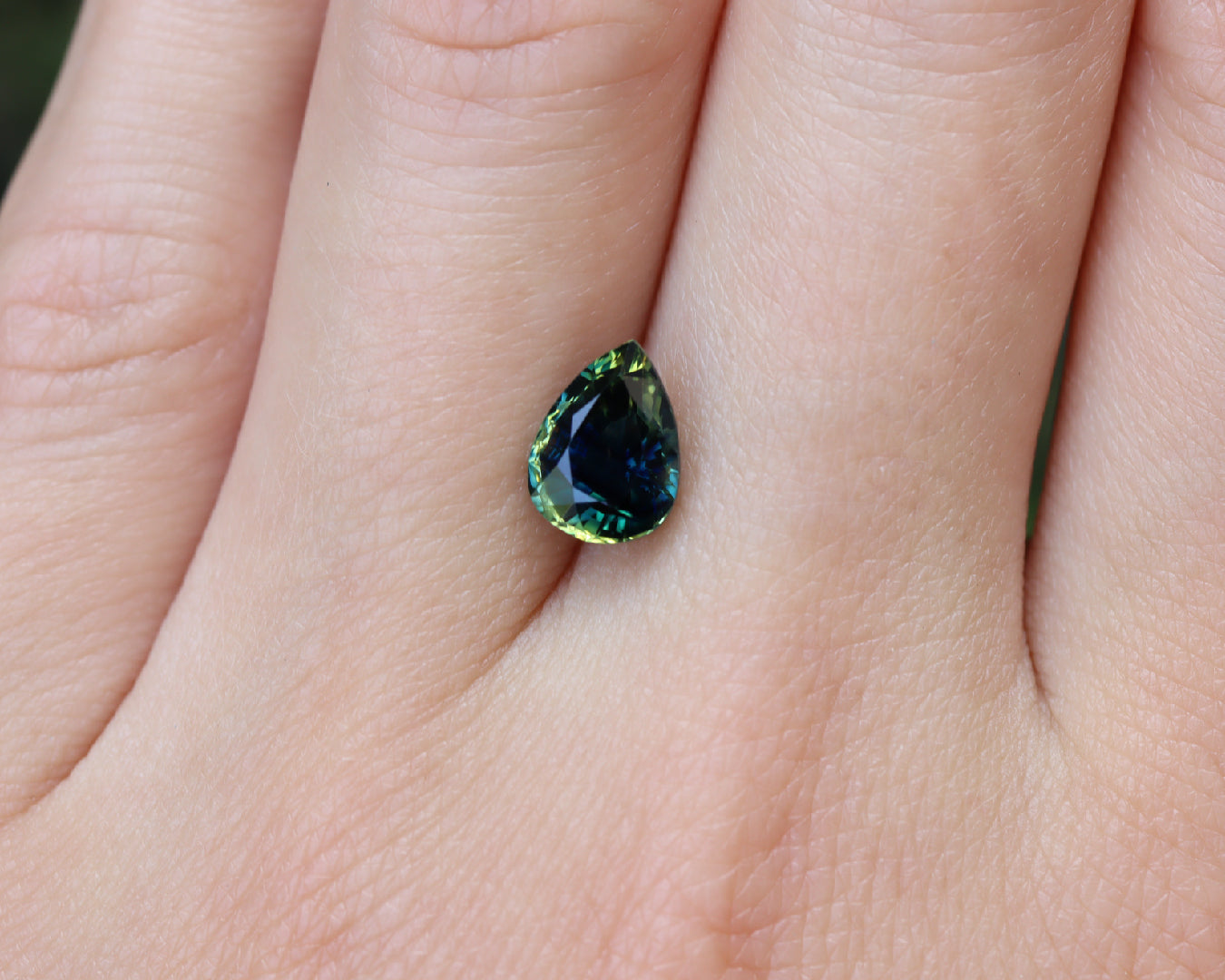 Piedra Zafiro Tricolor 2.11cts S-1765