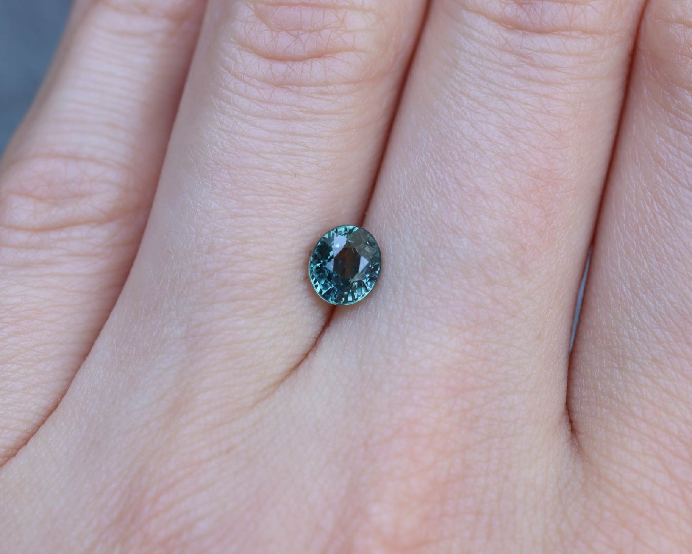 Piedra Zafiro Verde Azul 1.23cts S-1437