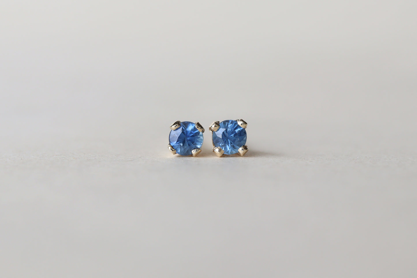 Aretes Luxe Pares a Elegir Minis Fine