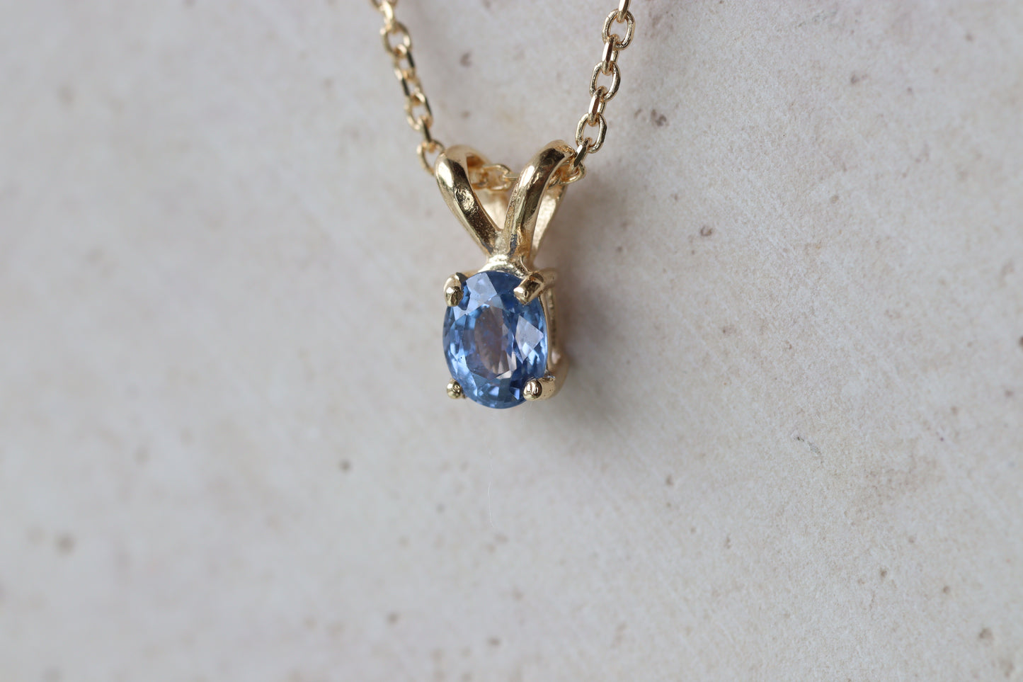 Collar Petit Lapin 4x3mm Fine