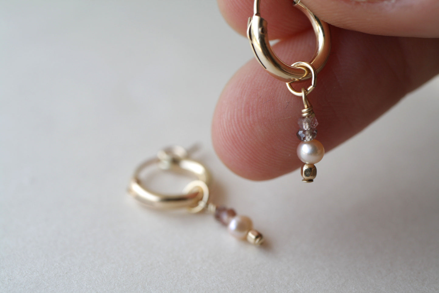 Arracadas Totem Perla y Zafiros Rosa