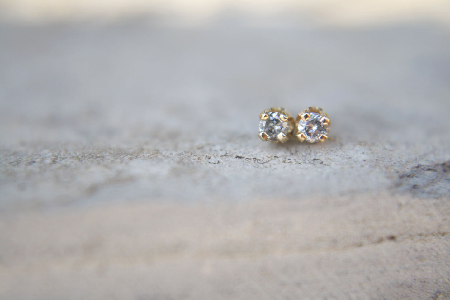 Aretes luxe diamantes sal pimienta 5 puntos fine