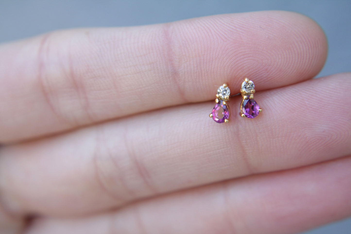 Aretes Luxe Granate y Diamantes fine