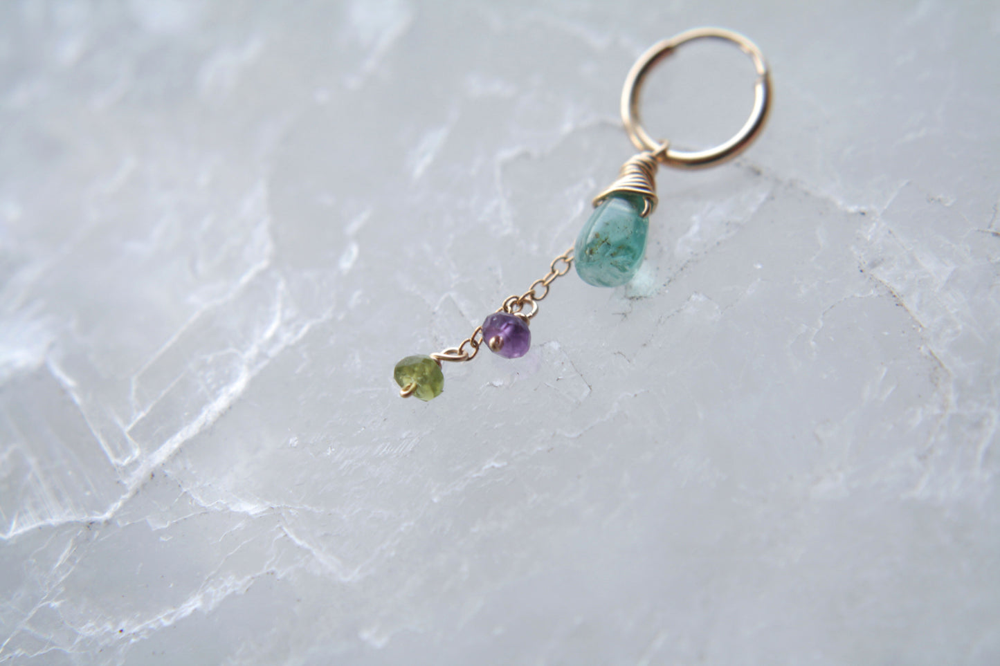 Piercings piedra con cadenita