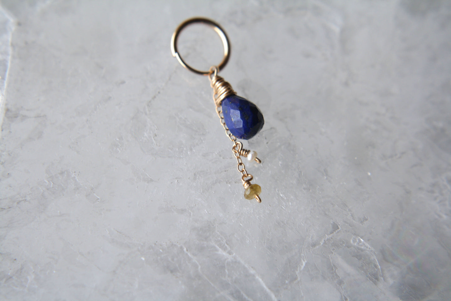 Piercings piedra con cadenita
